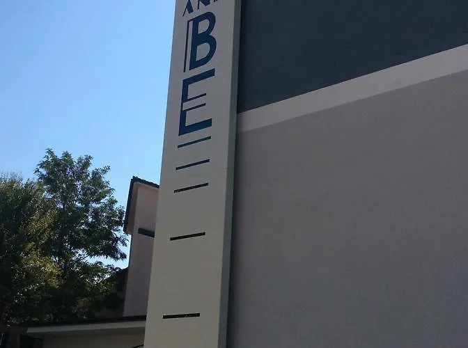 Bed and breakfast Be And Be 3*